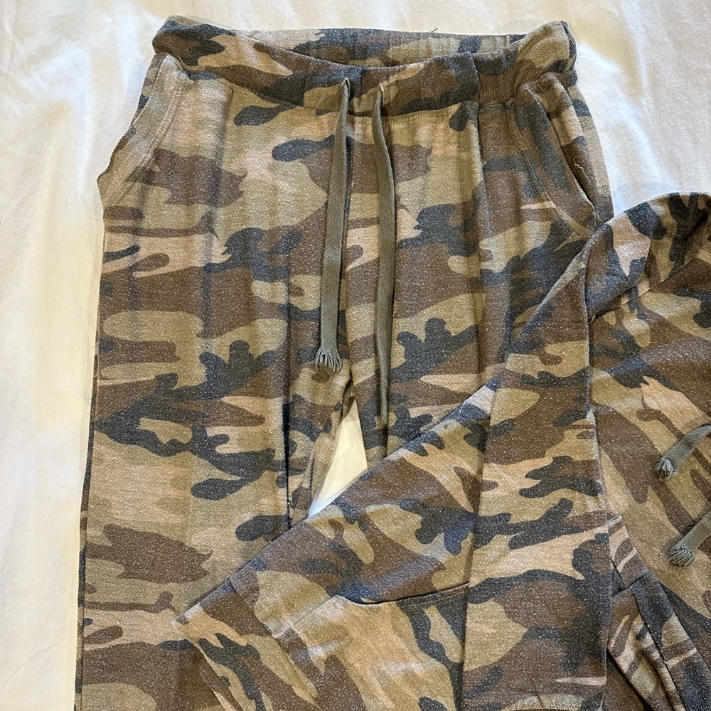 Camo Set - Picture 3 of 5